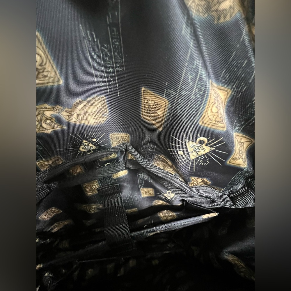 RARE!!! Yu-Gi-Oh! Blue-Eyes White Dragon 3D Black and Gray Backpack. Like New! - Picture 6 of 12